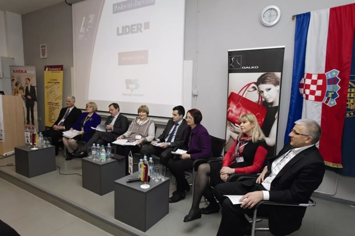 I s fakultetskom diplomom treba znati krojiti i &scaron;ivati