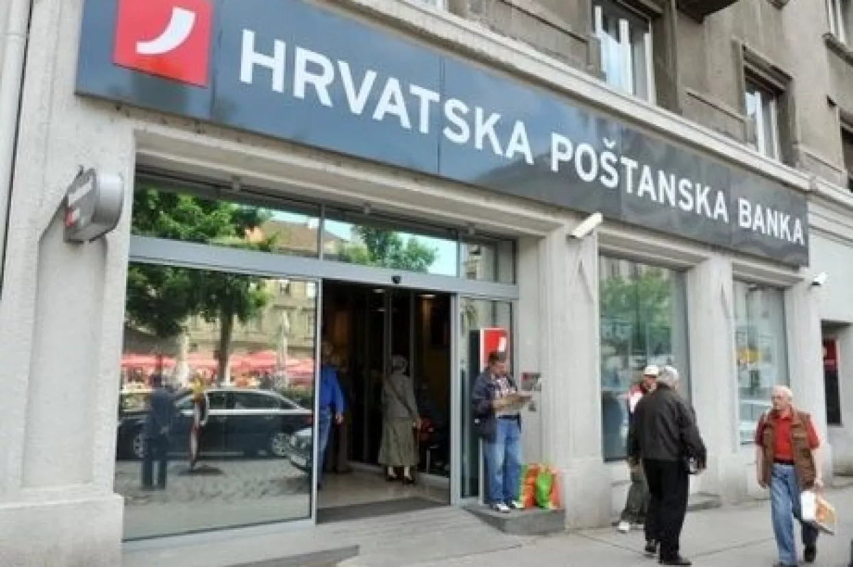 Građani se okreću internetskom bankarstvu