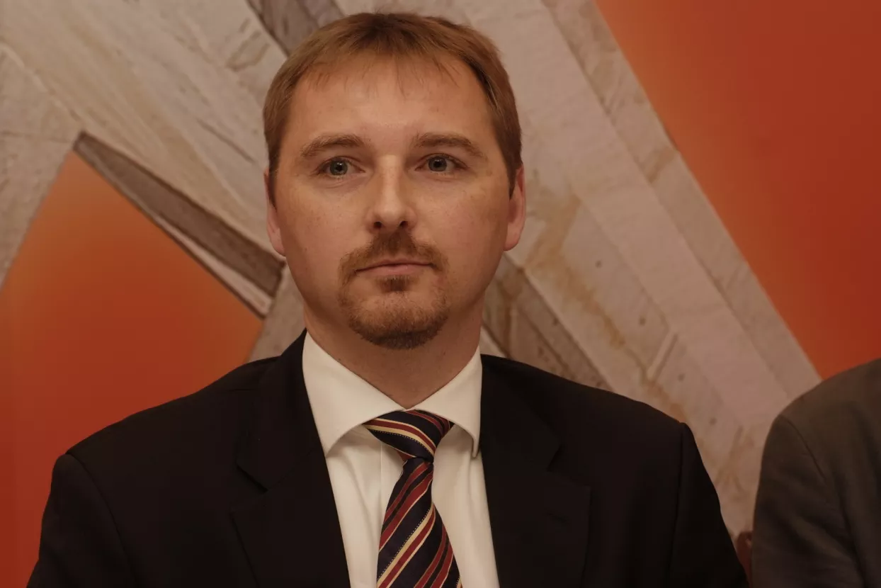 Cemex uvodi kruto gorivo