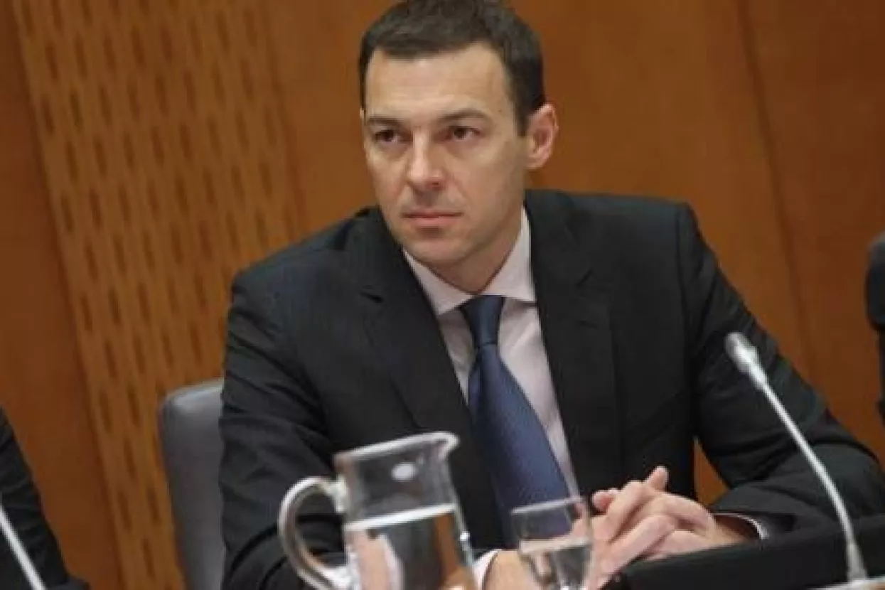 'Pomoći prezaduženim poduzećima, ne samo sanirati banke'