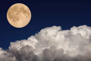 Legenda o putu na Mjesec