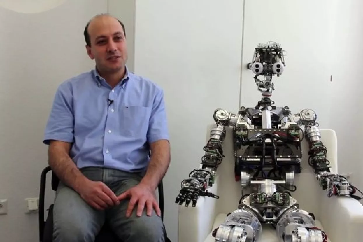 Roboti nikad neće osjećati ljubav