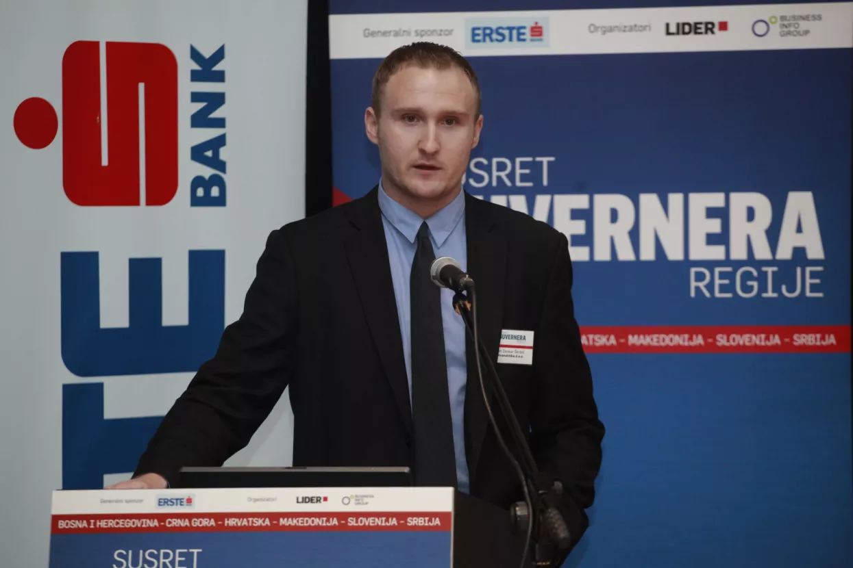 Guverneri se prometnuli u superheroje oko kojih se vrti cijeli svijet
