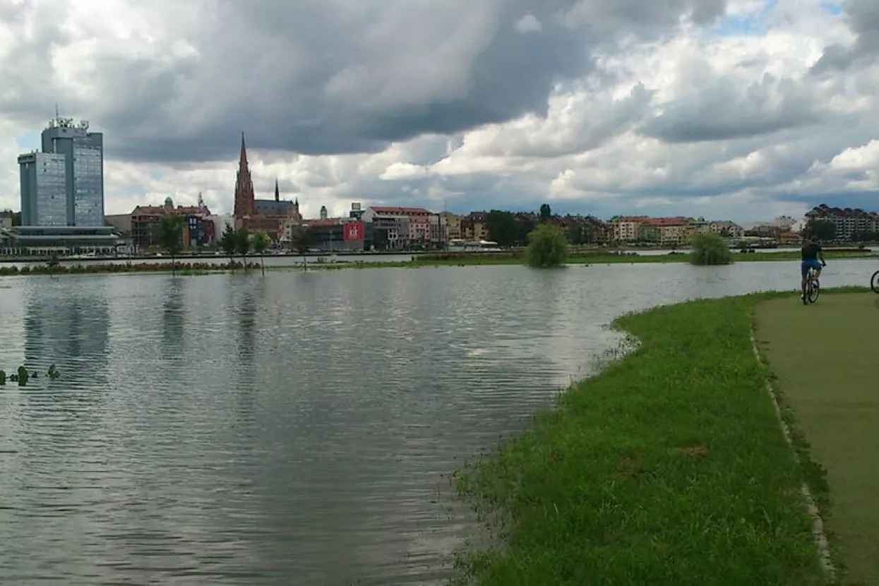 Vrhunac vala u Vukovaru očekuje se tijekom dana