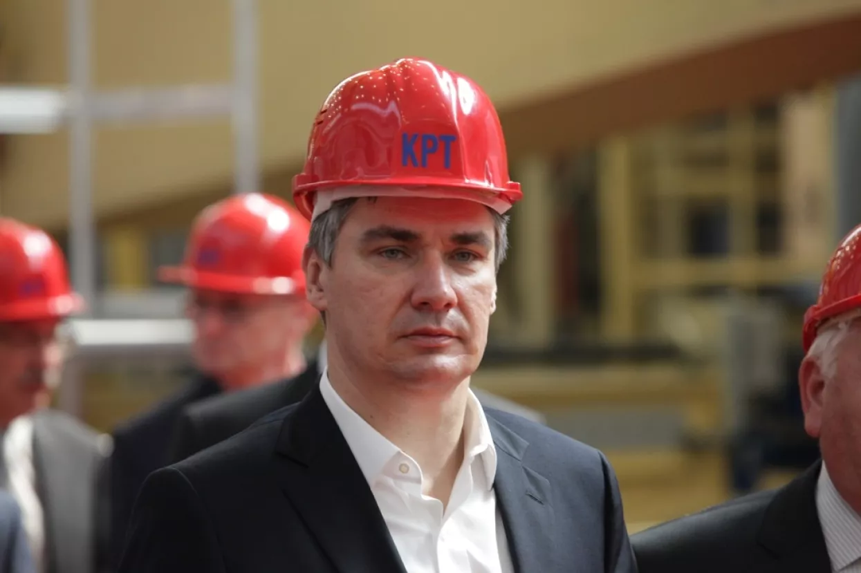 Milanović u Končaru: Vlada treba povući ruke k sebi