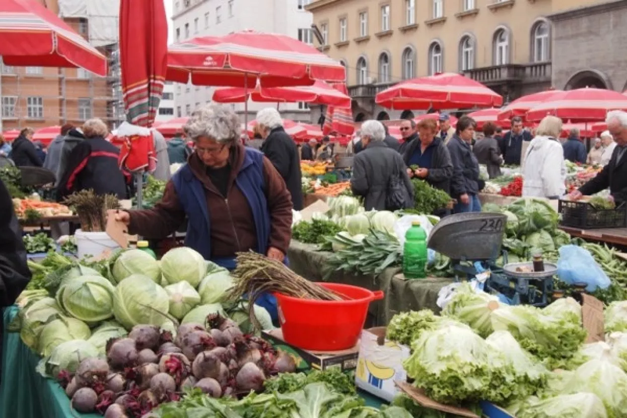 Porezna ne odustaje - fiskalizacija nužna i na tržnicama