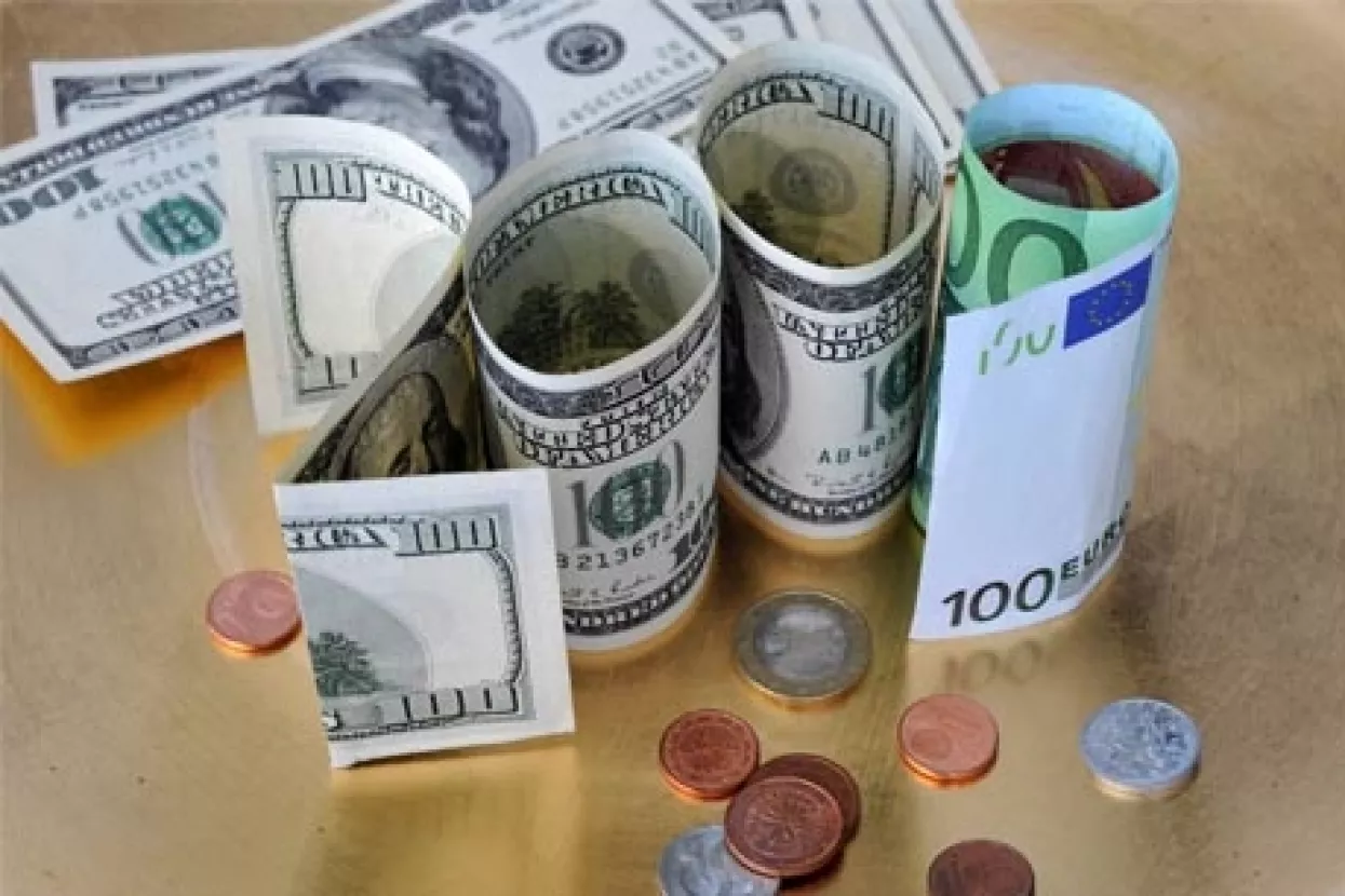 Priželjkivani skok američke maloprodaje ojačao dolar