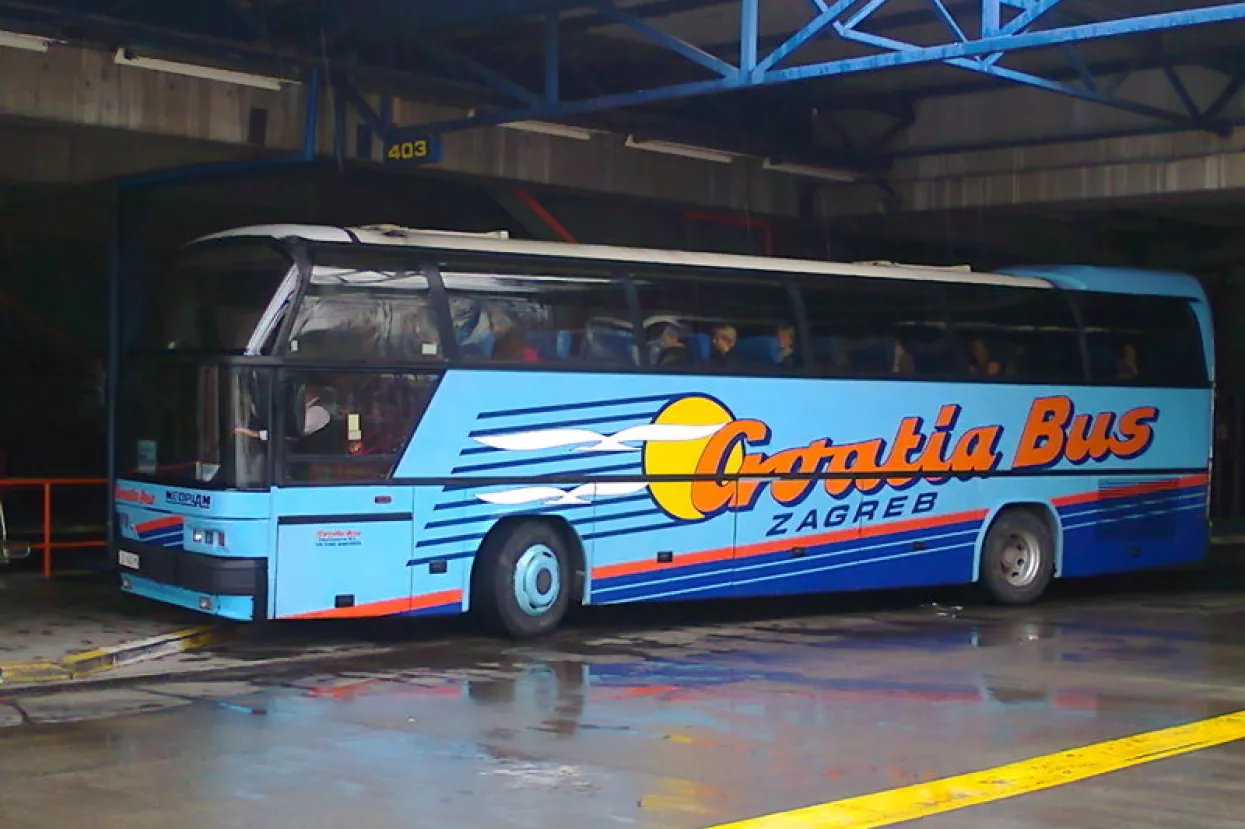 Prodaja Croatia busa zaustavljena zbog stečajne upraviteljice?