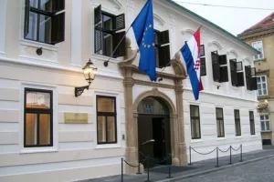 Vlada popravlja zakon o predstečajnoj nagodbi