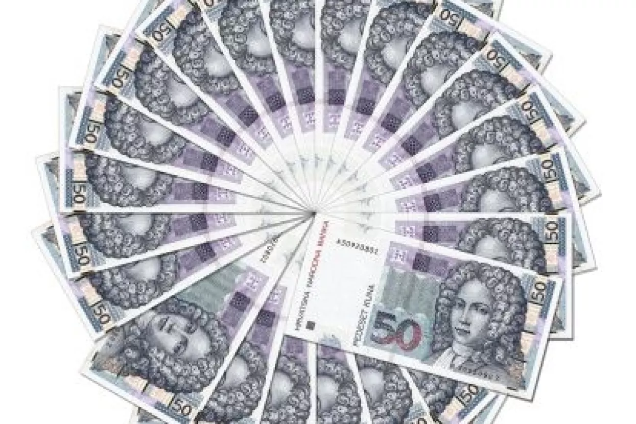 Kuna oslabila prema euru i franku, ojačala prema dolaru i funti
