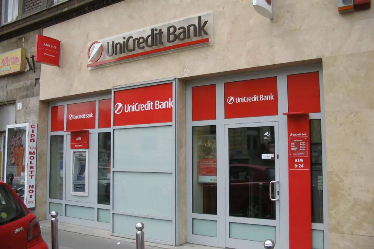Dobit Zabine vlasnice u trećem kvartalu pala preko 39 posto