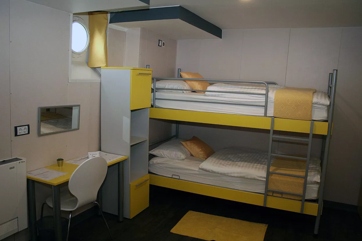 Botel Marina žestoka konkurencija riječkim hostelima