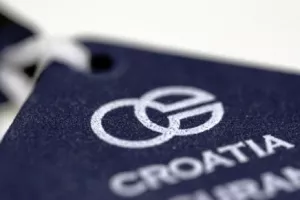 Adris grupa najtrgovanija, dionica Croatia osiguranja s najvećim rastom
