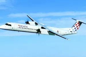 Avion Dash Croatia Airlinesa zbog tehničkog kvara ostao više sati na danskom tlu