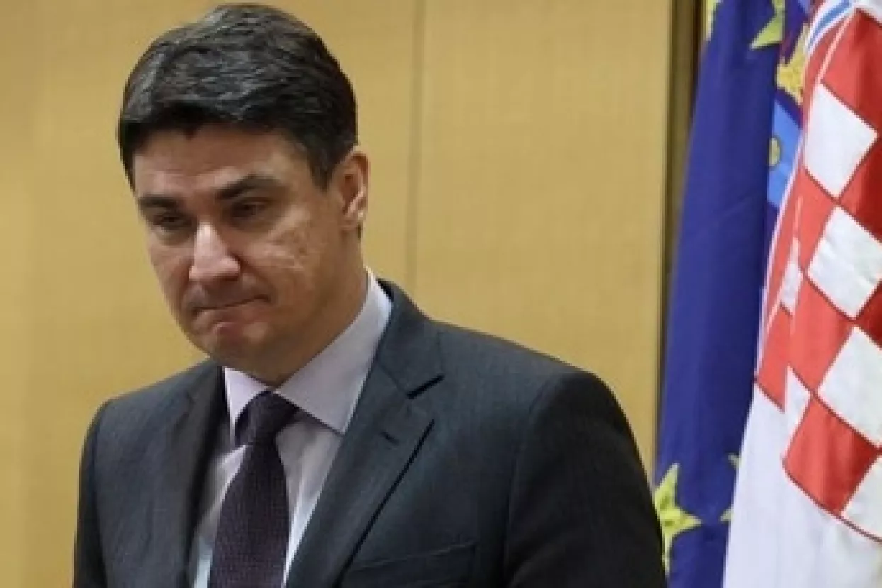 Milanović uskoro donosi odluku o novim porezima i rezanjima