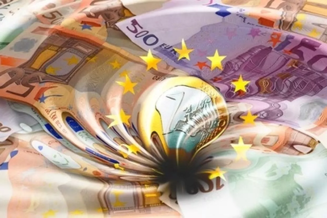 Euro nadomak 1,37 dolara
