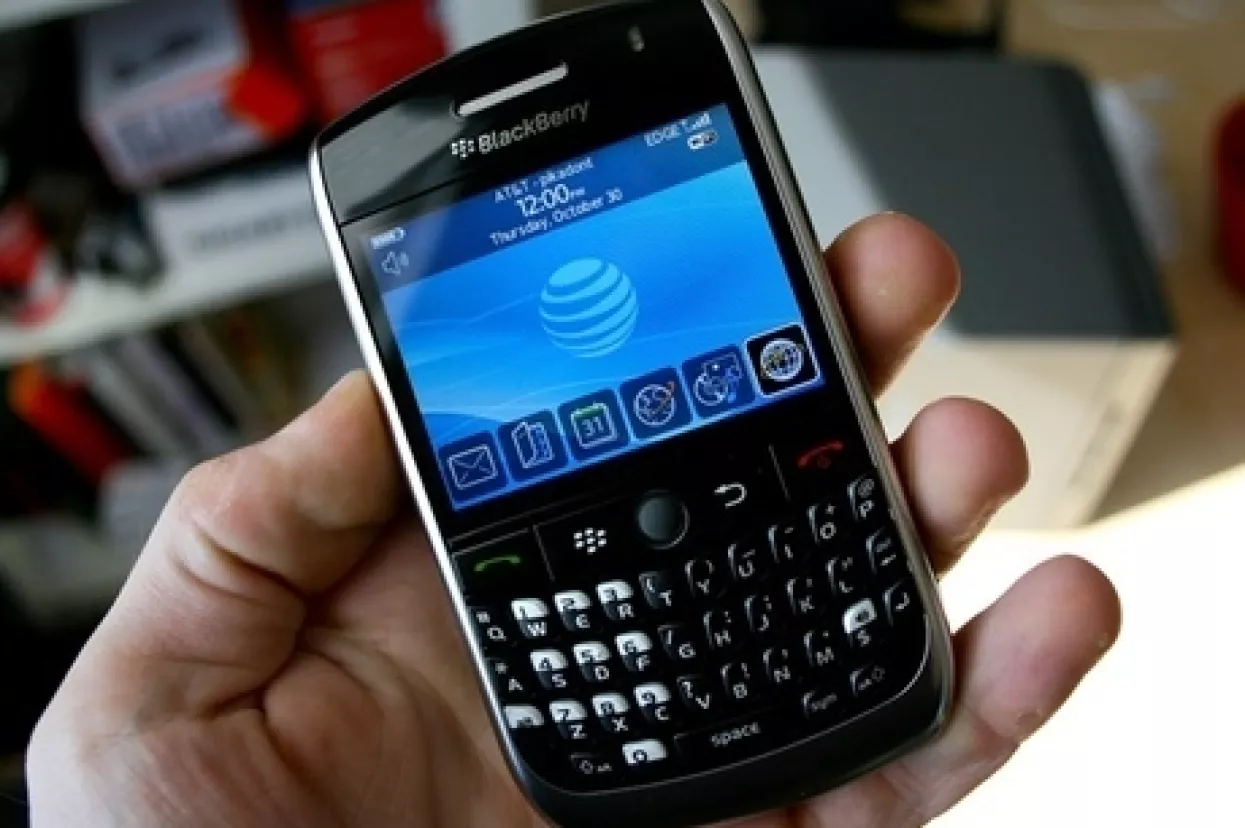 Blackberry traži partnere kako bi mogao konkurirati novom savezu Applea i IBM-a