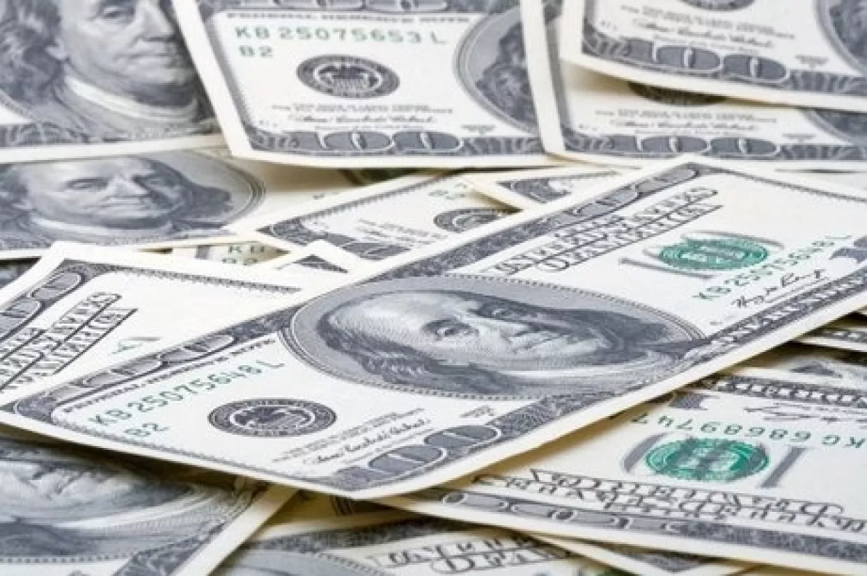 Dolar dosegao najveću vrijednost u četiri godine