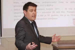 Lalovac: Tro&scaron;kovi poplava jedino su &scaron;to može biti dodatni tro&scaron;ak
