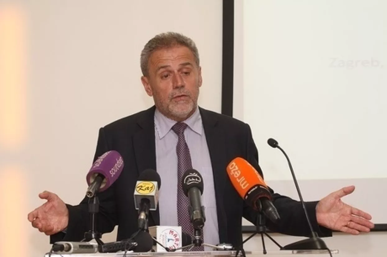 Volio bih pročitati da je privedeno 18 stranih investitora...