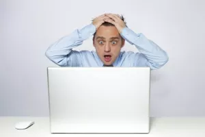 Morate odmah odgovoriti na svaki e-mail? Možda bolujete od - telepresinga