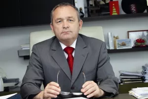 Tko da manje državi, dobije koncesije za špediciju