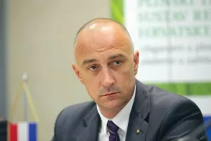 Nećemo pod svaku cijenu potpisivati ugovore o bu&scaron;enju nafte na Jadranu