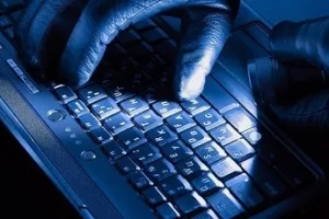 Hakeri "digli" 100 milijuna dolara na dionicama temeljem povlaštenih informacija i zaradili optužnice