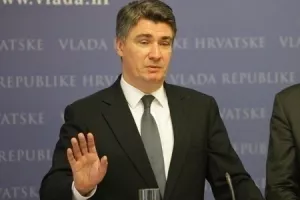 Milanović optužuje: Srbija šalje izbjeglice isključivo u Hrvatsku