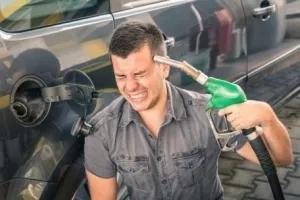Najveći skok cijena goriva u posljednjih mjesec dana