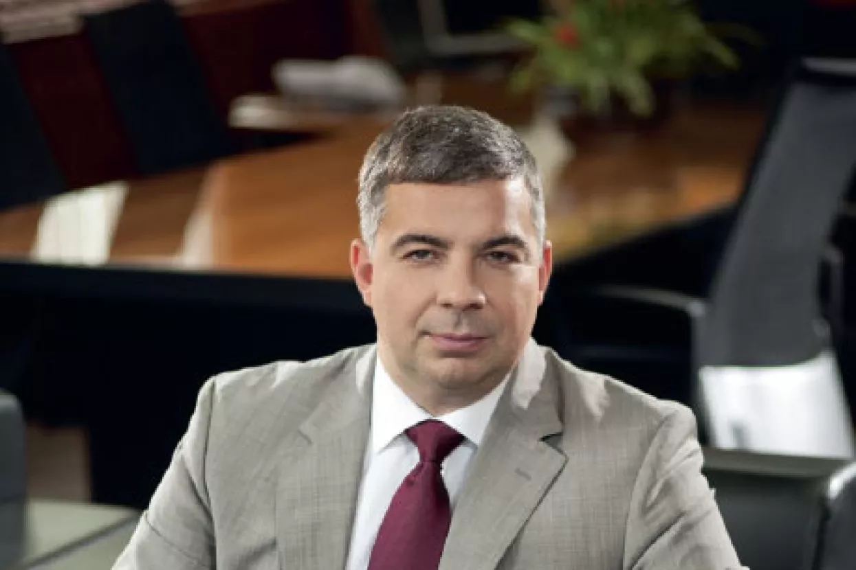 Zolt&aacute;n &Aacute;ldott: Nova faza rasta na čvrstim temeljima