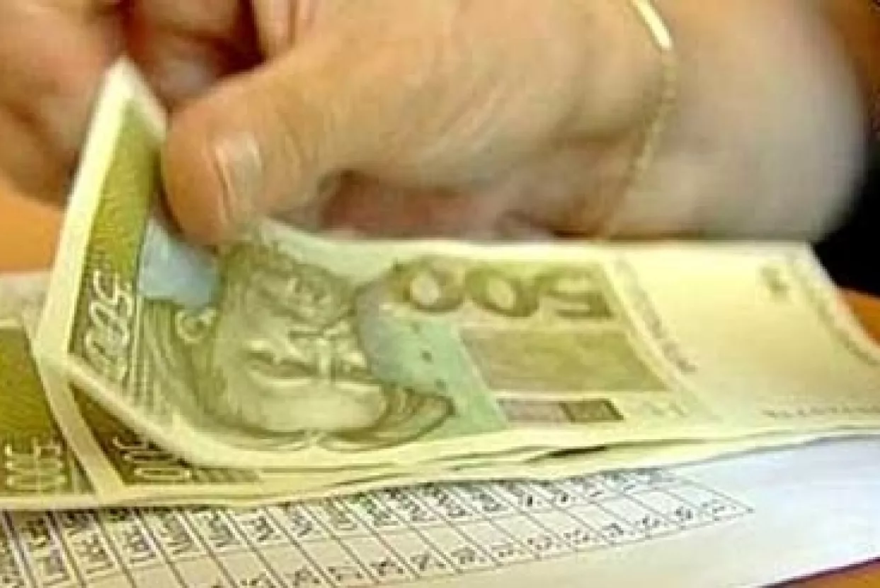 Prosječna neto isplaćena plaća za studeni bila je 5.855 kuna