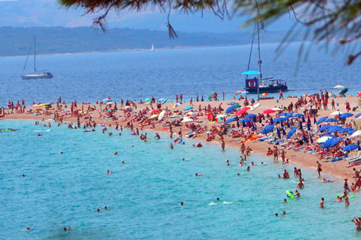 Hoće li pasti rekord? Prihodi od turizma u 2015. mogli bi dosegnuti 8 mlrd eura