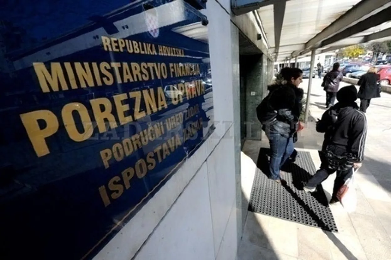Plaće ne isplaćuje 7.413 poslodavaca s vi&scaron;e od 25.800 radnika
