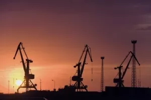 Hoće li cijena nafte pasti na samo 20 dolara za barel?