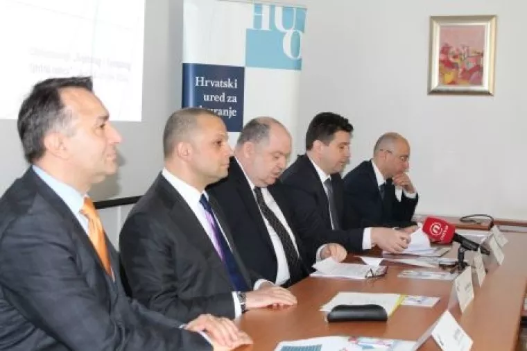 Financijska edukacija u školama treba uključivati i učenje o koristima osiguranja
