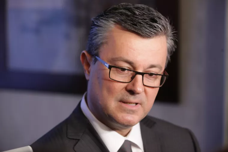 Orešković najavio smanjenje duga do 200 milijuna eura. Tko će kupiti udjele u Podravci, Končaru, CO-u?