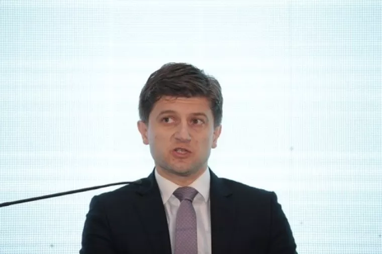Marić: Procjena EK je slična na&scaron;oj, sniženje je zbog četvrtog tromjesečja 2015. koje je bilo ispod očekivanja