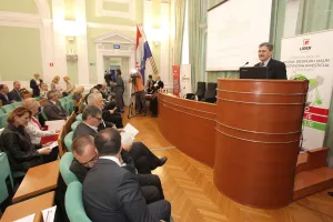 Poljoprivreda, prehrambena industrija, te energetika trebaju biti strateške industrije