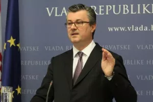 Vjerujem da Karamarko nije napravio ništa protiv interesa RH. Formirat ću pregovarački tim za Inu