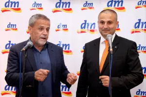 DM otvorio poslovnicu na lokaciji nekadašnjeg kazališta Jazavac