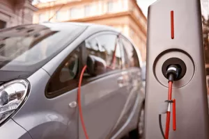 Fight Club: Isplati li se već sada kupiti električni automobil?