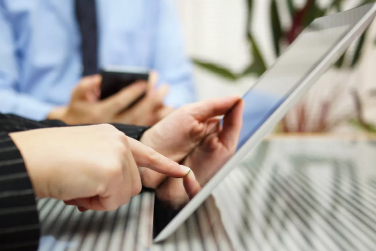 Ovisnost - čak 80 milijardi puta dnevno provjeravamo informacije na mobitelu