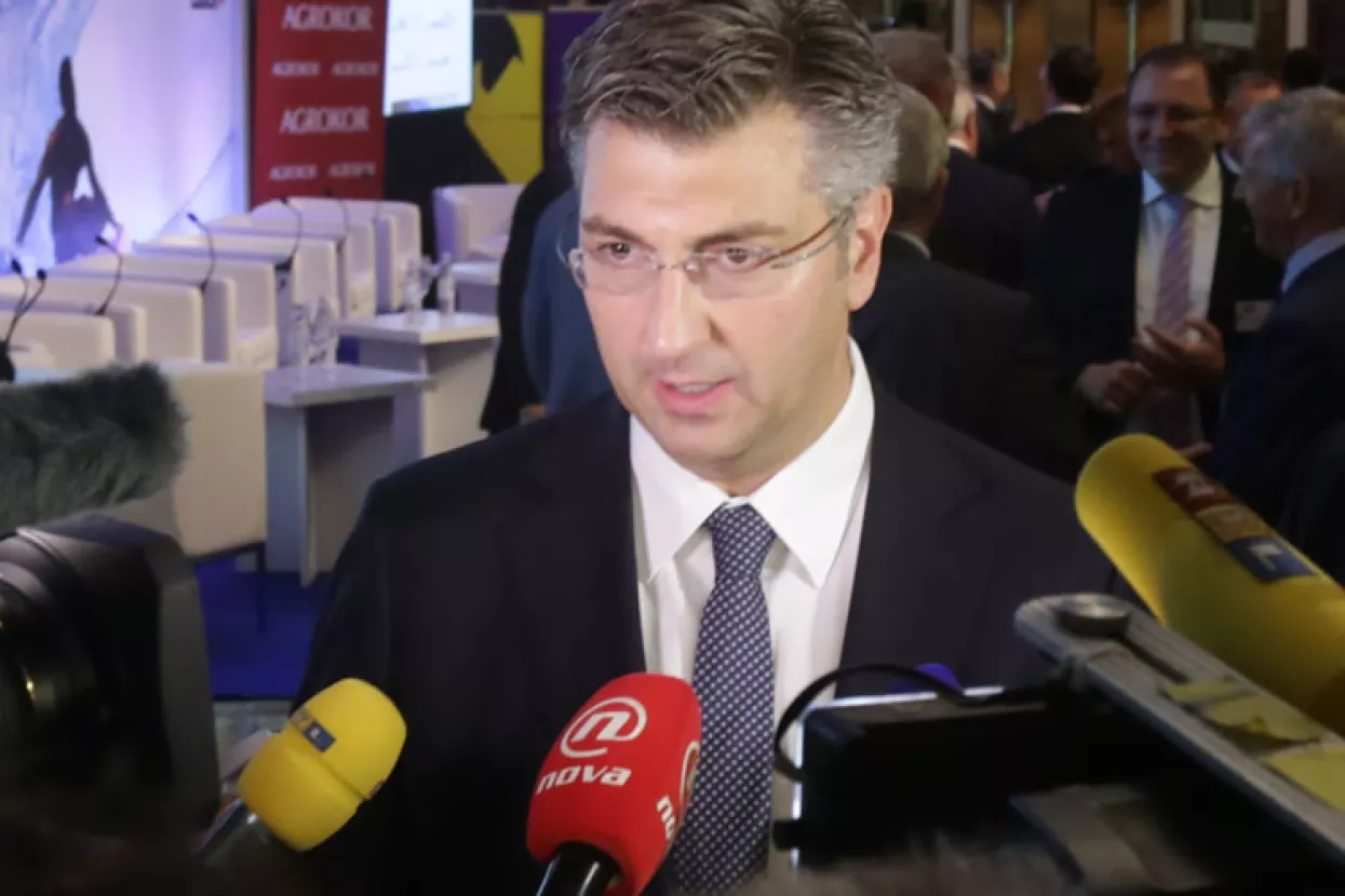 Životopis Andreja Plenkovića - od volontera u Promatračkoj misiji EZ-a do mandatara