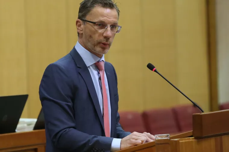 Vujčić u Saboru: HNB se među zemljama EU izdvaja kao banka s ispodprosječnim tro&scaron;kovima poslovanja i natprosječnom dobiti