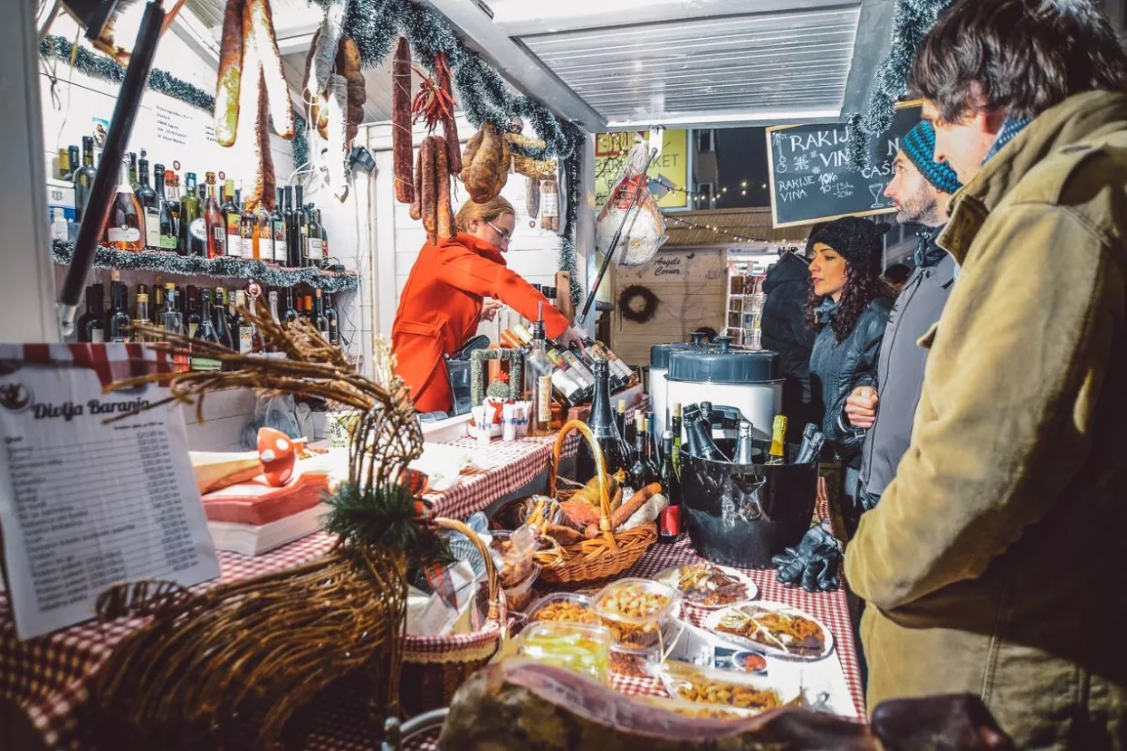 Uskoro počinje Advent na Europskom trgu
