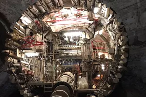 Muskova 'bušilica' ruje tunel u Los Angelesu, testira tlo za osvajanje Marsa i prodor hyperloopa