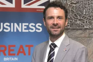 Veleposlanik Dalgleish: Britanska ekonomija doživljaja raste triput brže od ostatka ekonomije