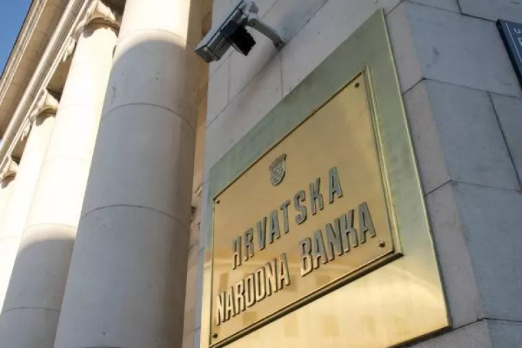 Hrvatska prepolovila proračunski deficit, ostvarila primarni višak