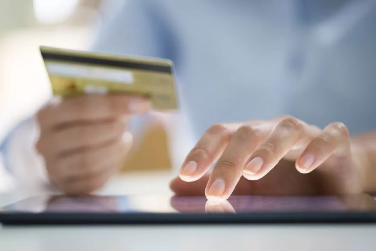 HUB pokrenuo obrazovni e-program za mlade 'Online plaćanja'